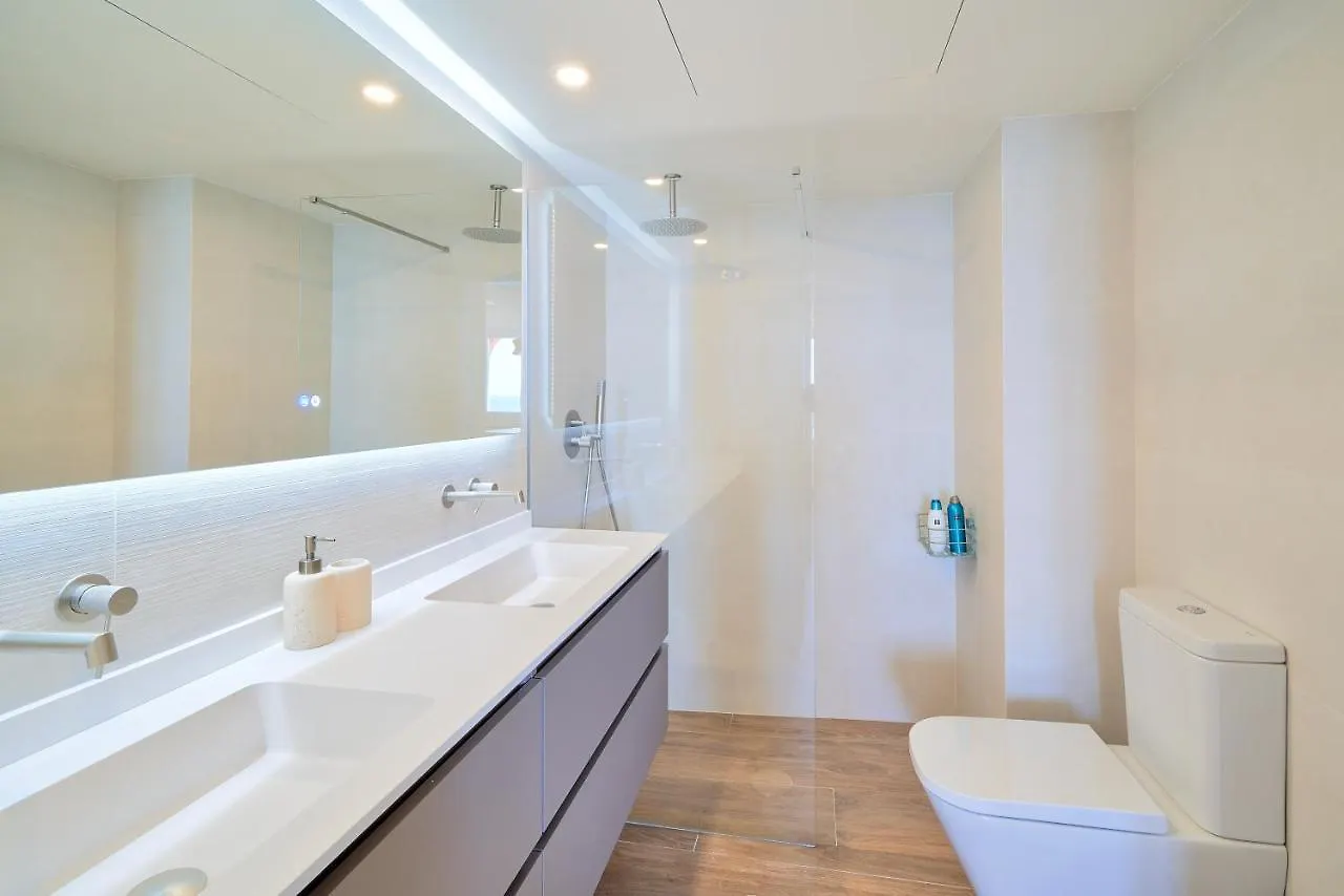 Sea Suite Beachfront Marbella Lejlighed