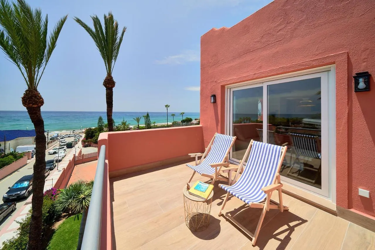 Apartment Sea Suite Beachfront Marbella