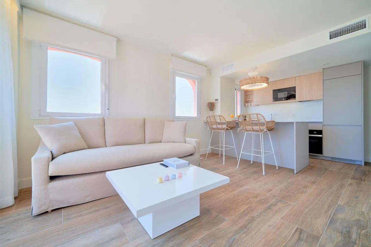 Sea Suite Beachfront Marbella