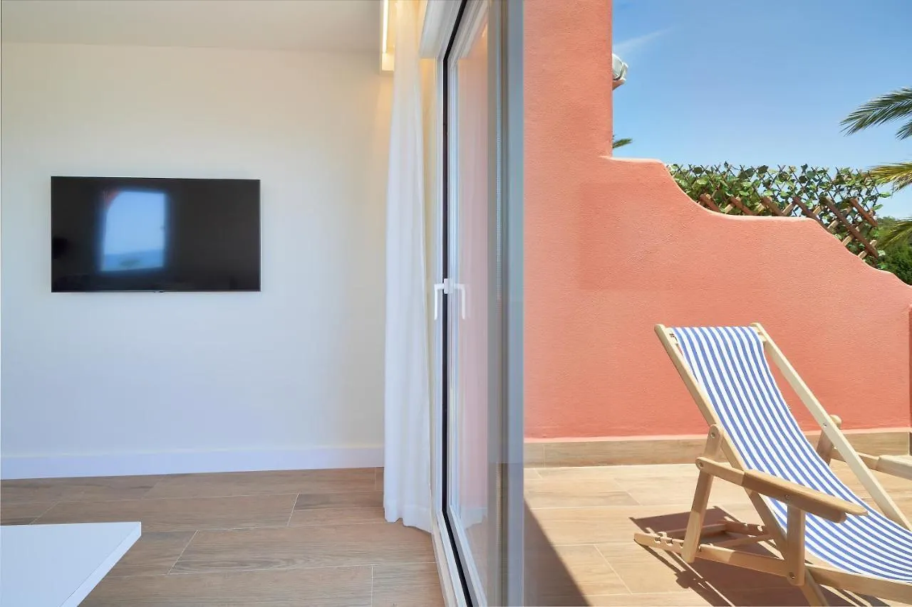 Apartment Sea Suite Beachfront Marbella